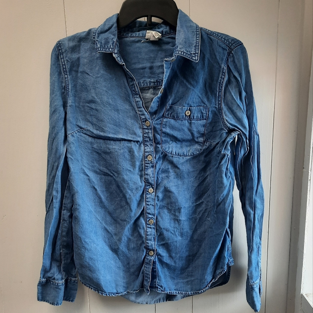 Merona Long Sleeve Denim Button Down Top Medium